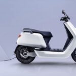 Yakin Mau Beli Motor Listrik? Yuk, Cek 4 Hal Ini Dulu
